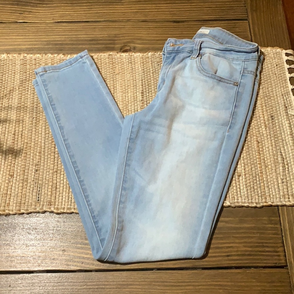 Light Wash Skinny Jeans